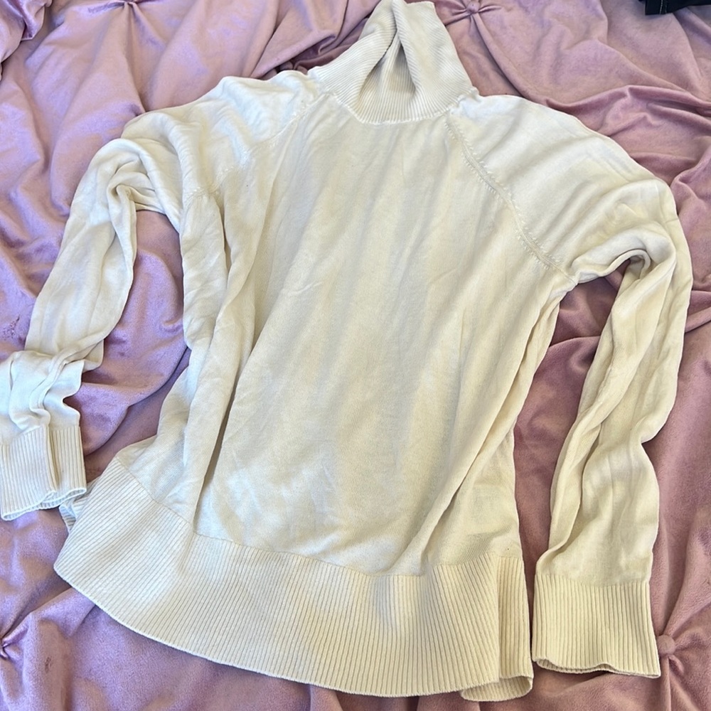 Turtleneck - Picture 1 of 3